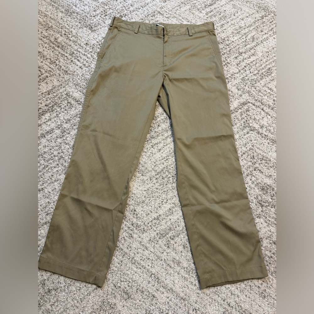 Nike Dri-Fit Men’s Khaki Golf Pants 34x30